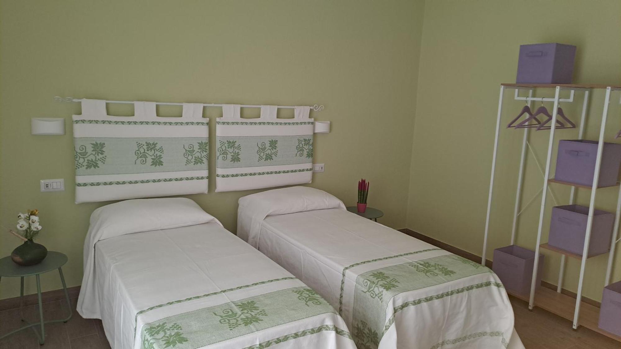 B&B La Chintina 산트 안토니오 디 갈루라 외부 사진