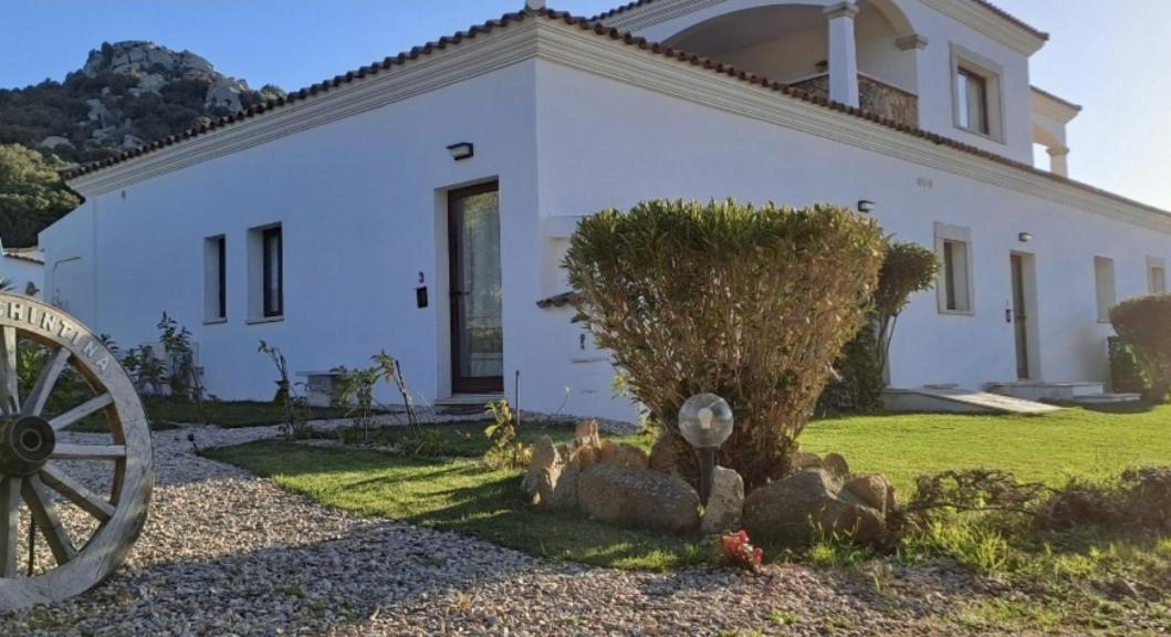 B&B La Chintina 산트 안토니오 디 갈루라 외부 사진